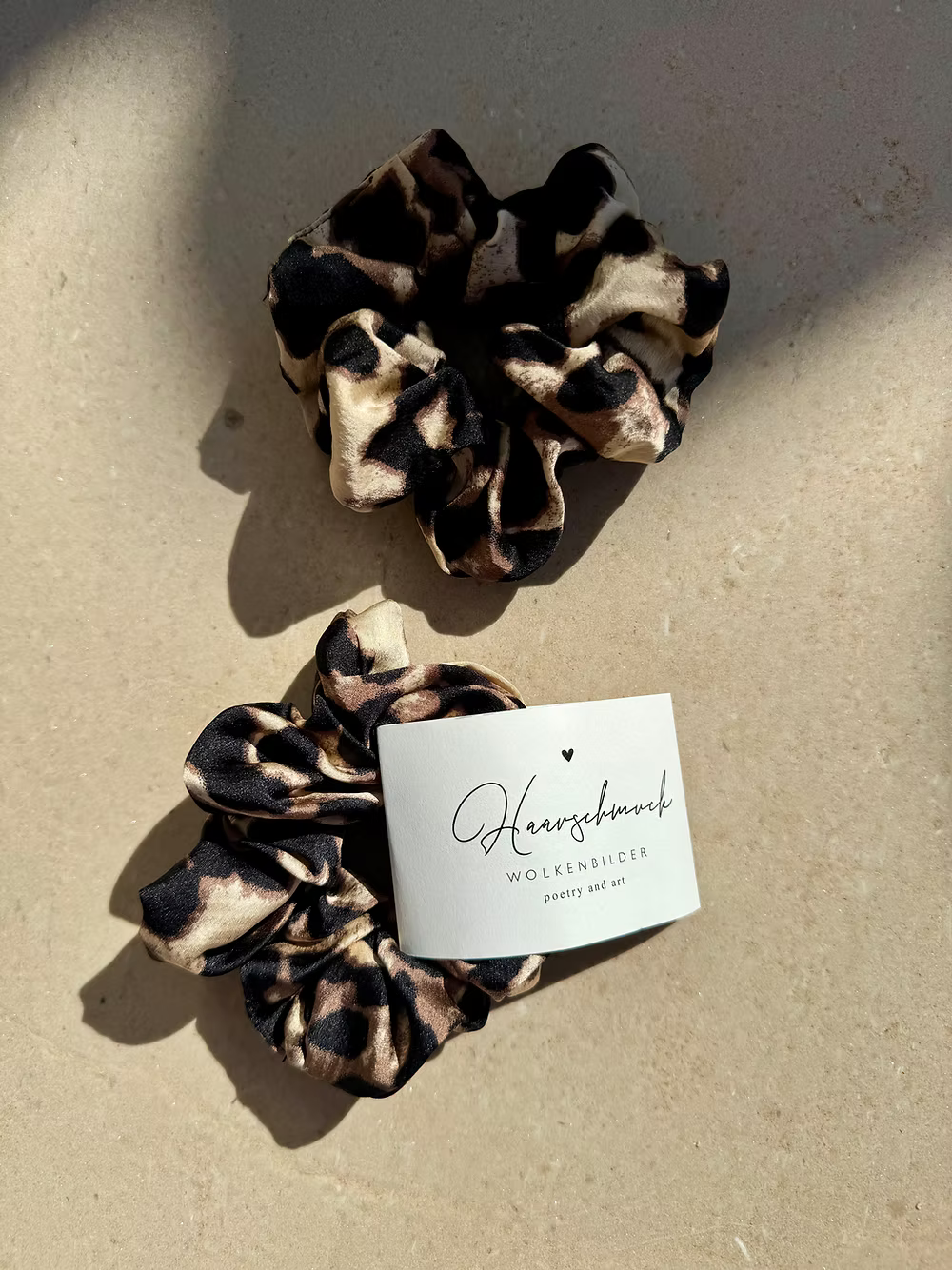 Scrunchie "LEO"