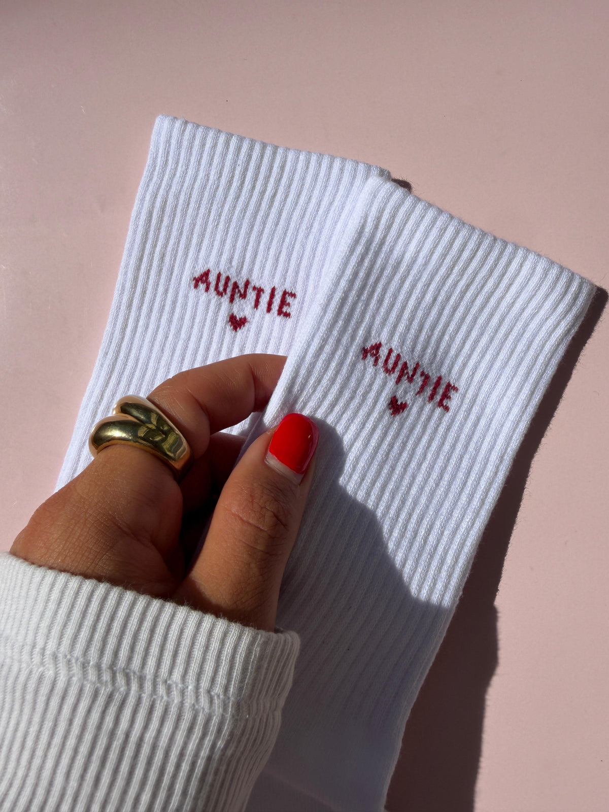 Cozy Socks "AUNTIE"
