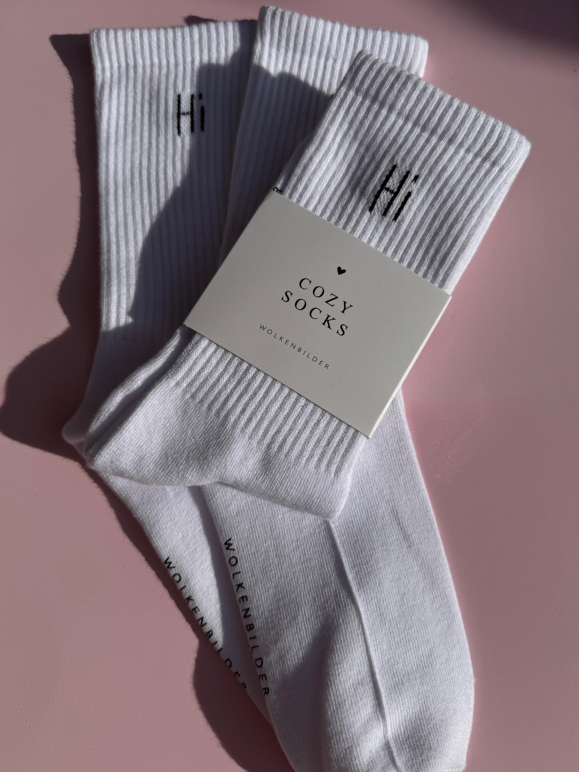 Cozy Socks "Hi"
