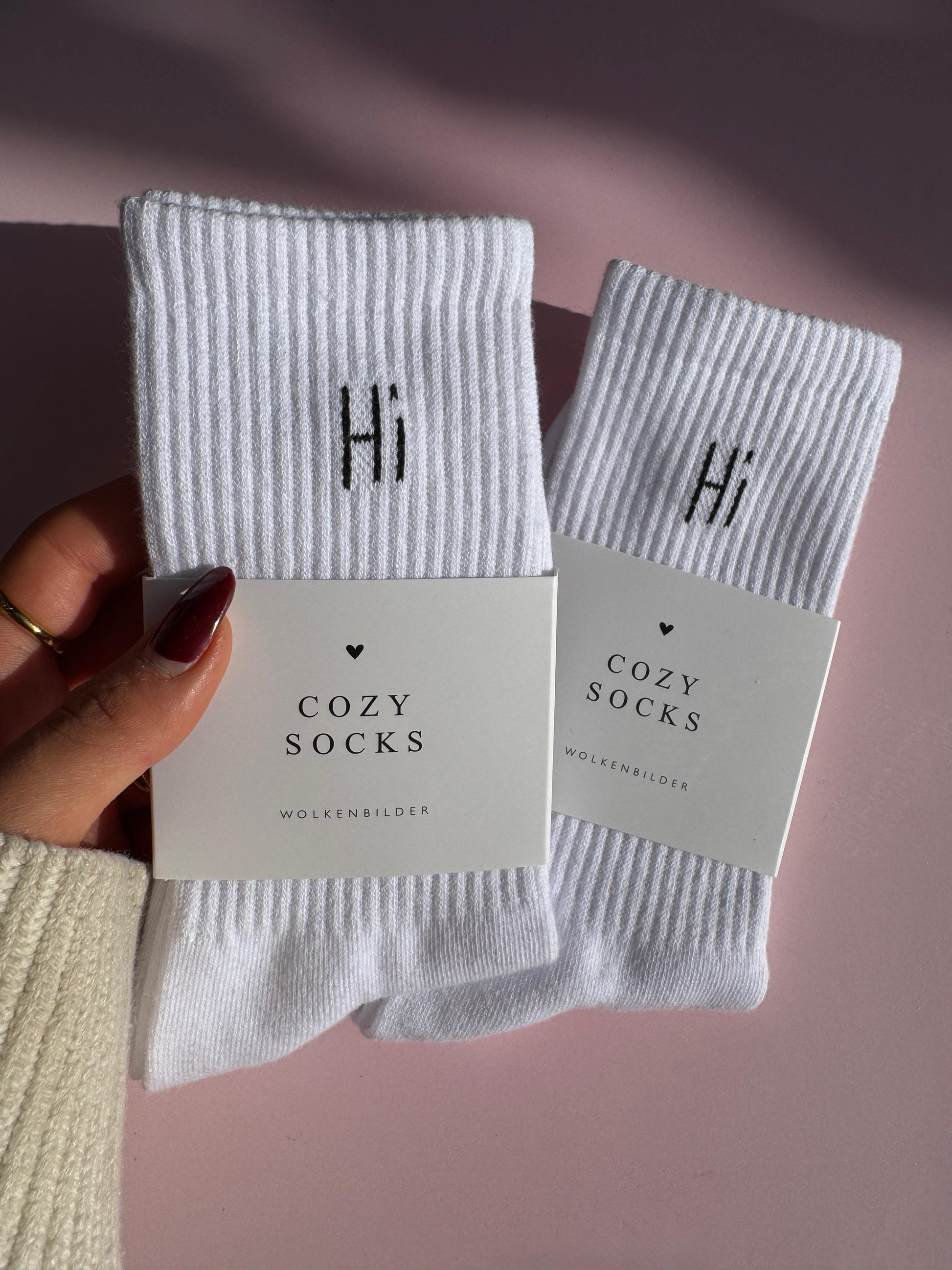 Cozy Socks "Hi"