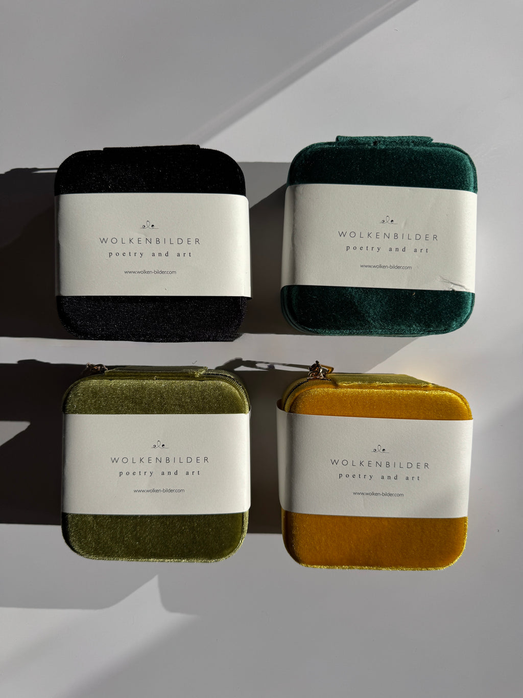 Samt-Schmuckbox