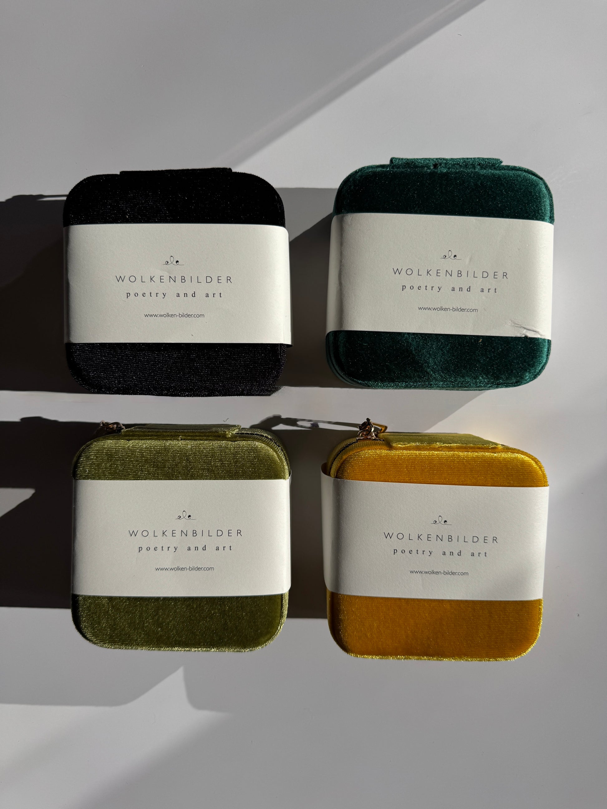 Samt-Schmuckbox