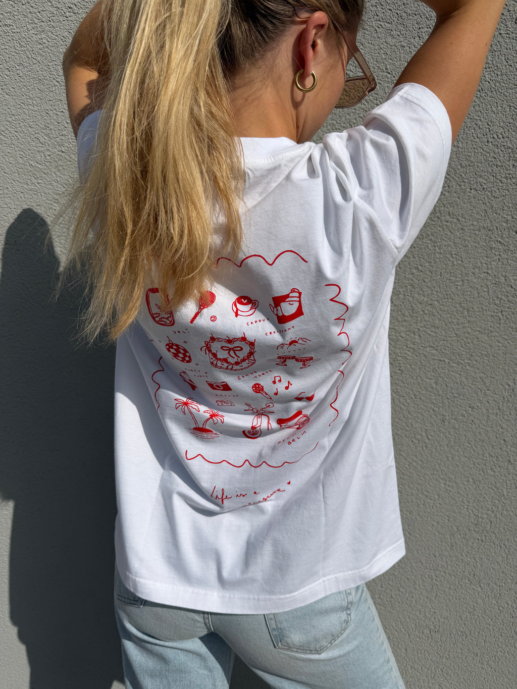 Shirt "Life is a pleasure"