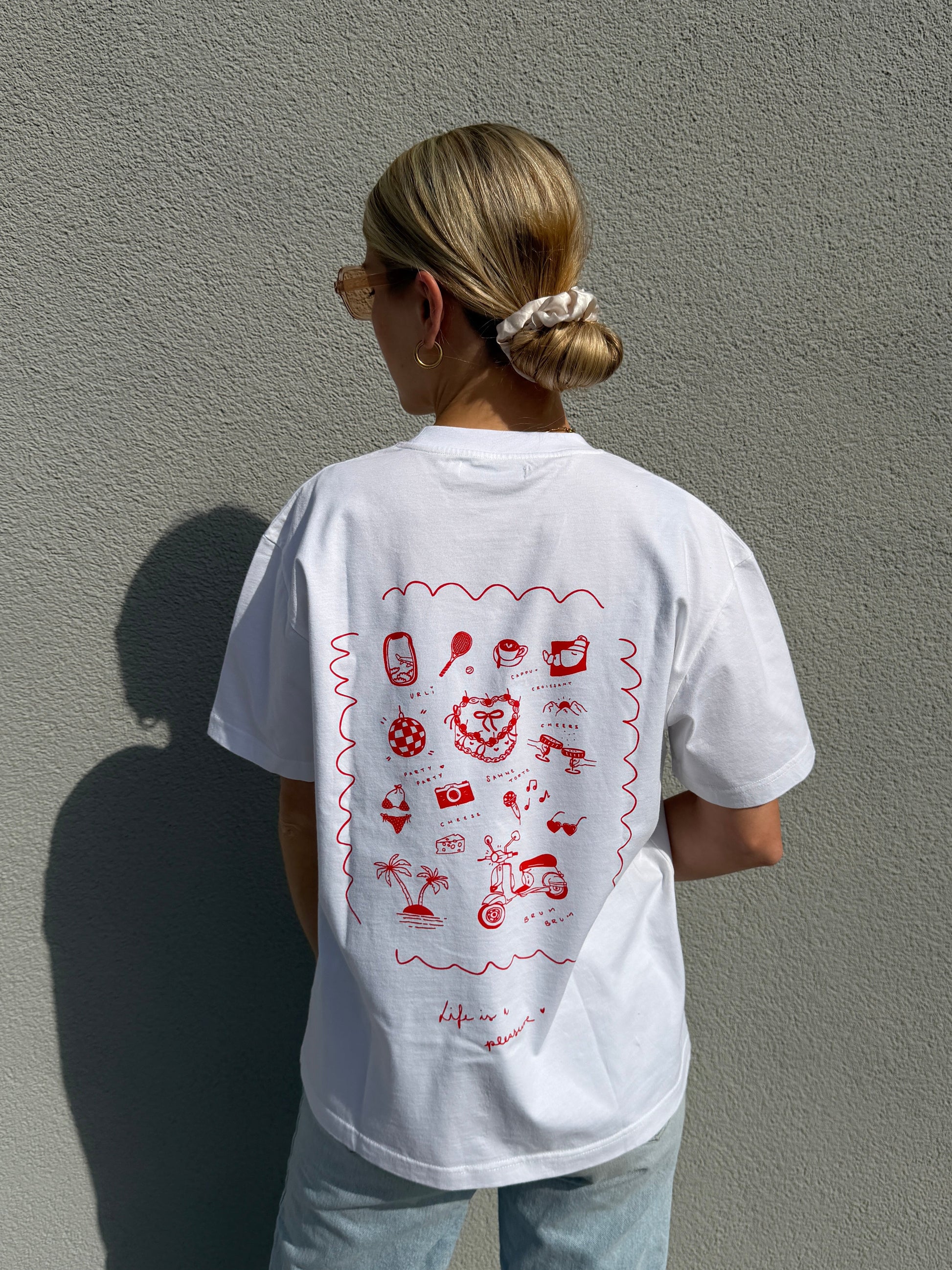 Shirt "Life is a pleasure"