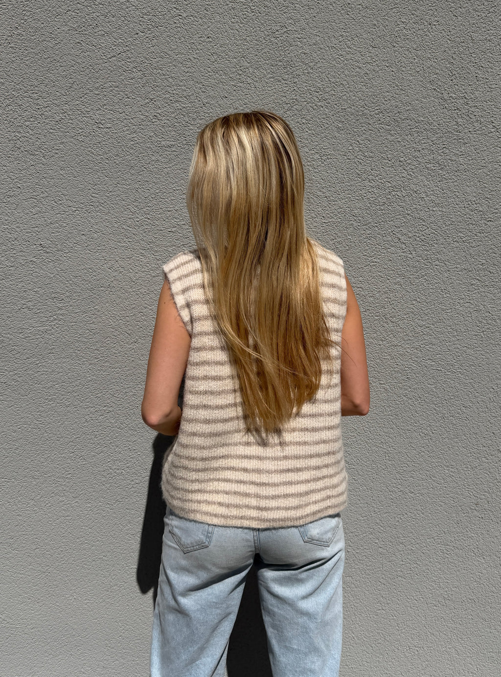 Sommerstrickweste - Creme gestreift