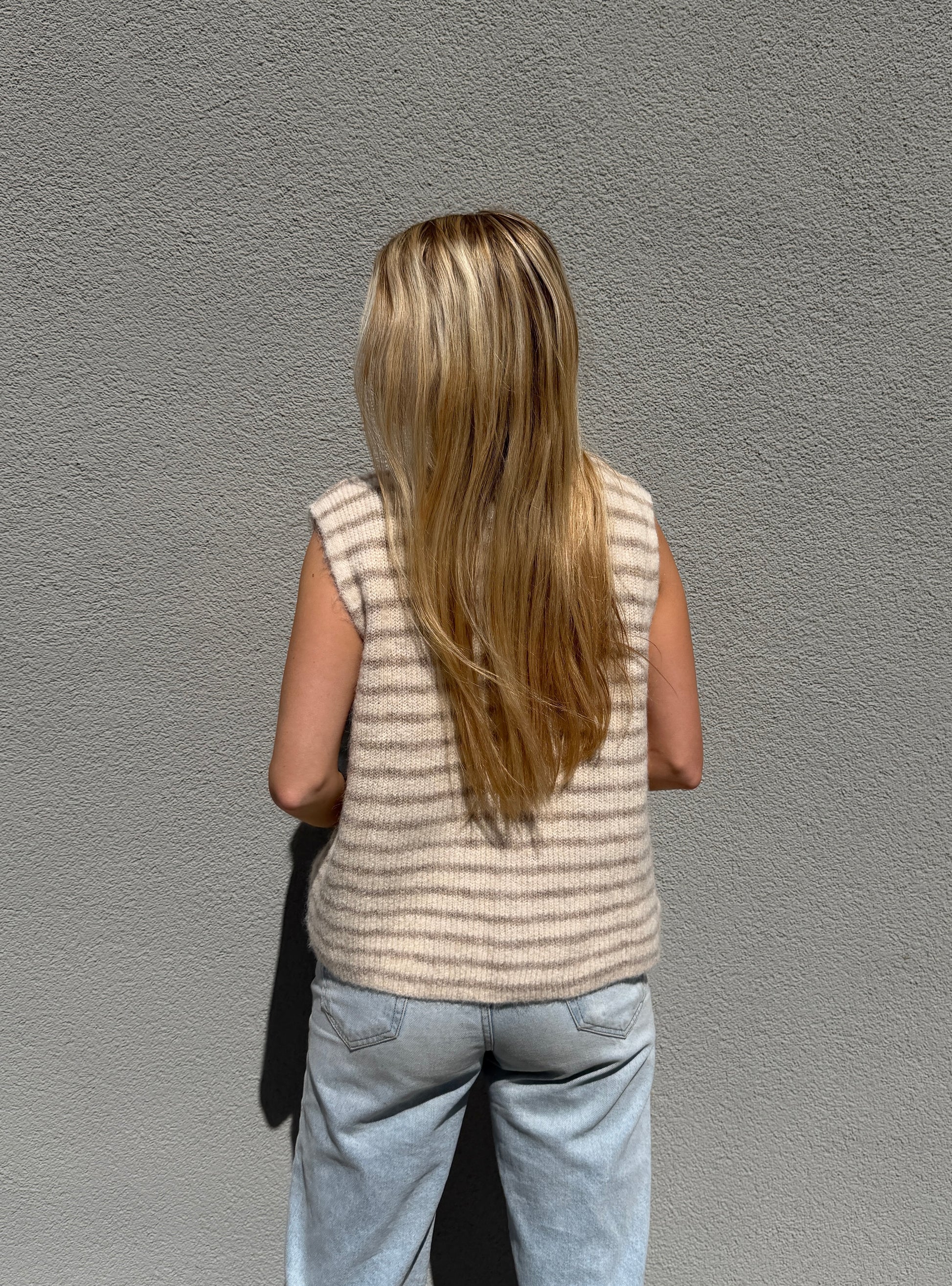 Sommerstrickweste - Creme gestreift