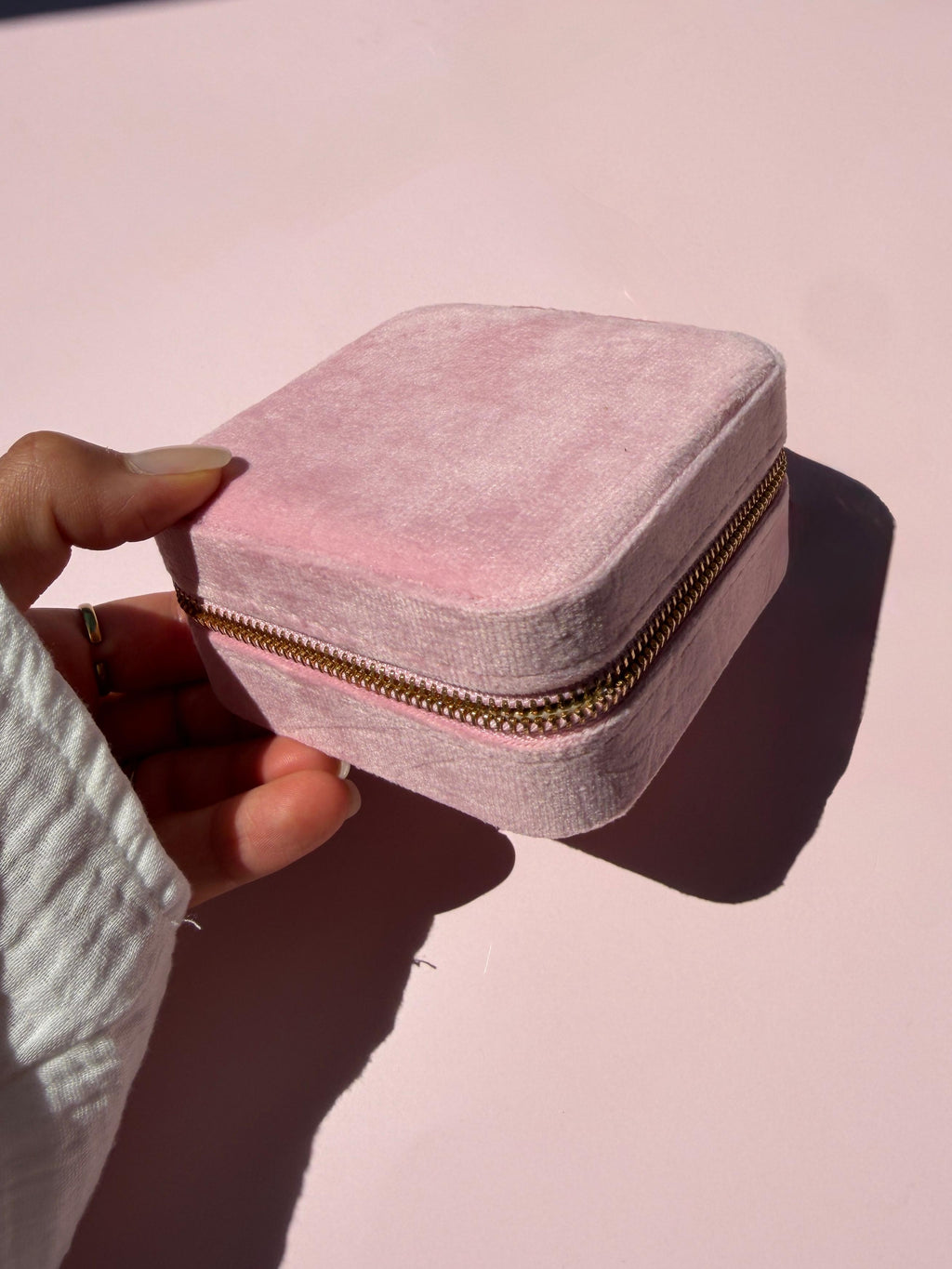 Samt-Schmuckbox