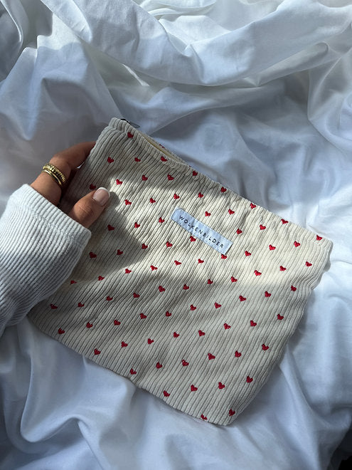 Kosmetiktasche "Hearts"