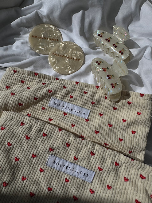 Kosmetiktasche "Hearts"