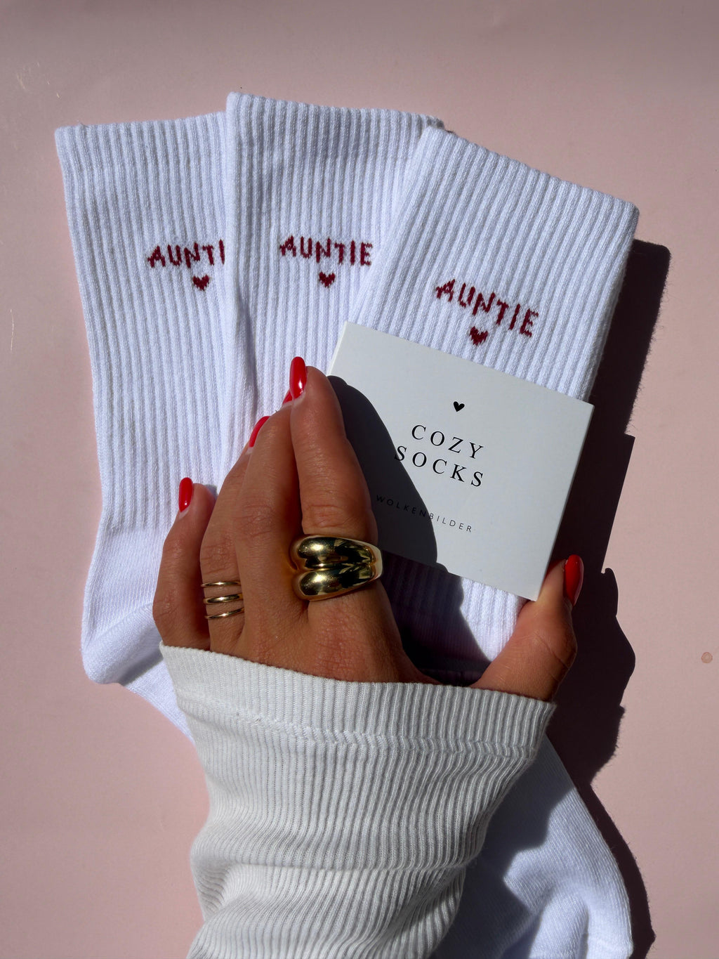 Cozy Socks "AUNTIE"